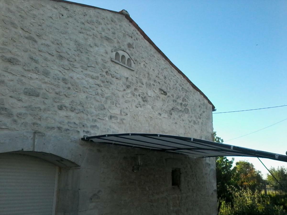 Gite Climatise *** Le Pigeonnier Pons Exterior foto